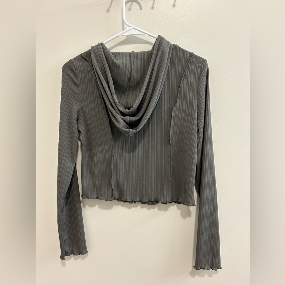 πLike New CIDER Ribbed Cropped Long Sleeve - Picture 5 of 9